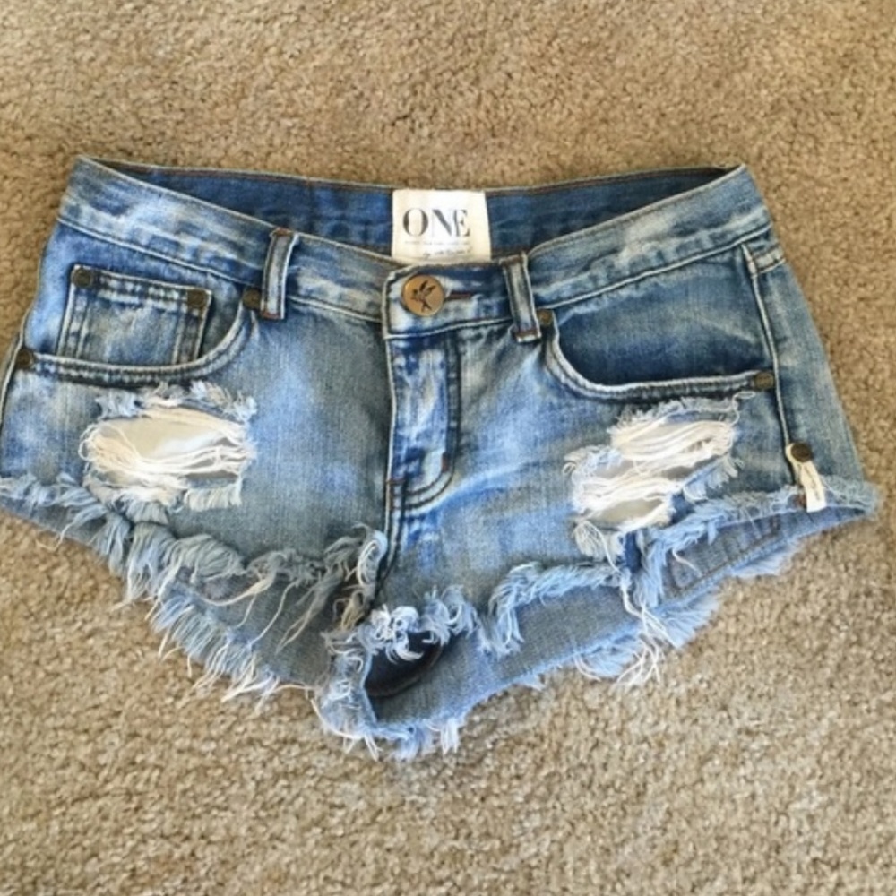 One teaspoon shorts